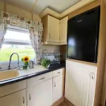 Holiday home Wakacyjna Przystan Kopan - Domki 200 M Od Morza
